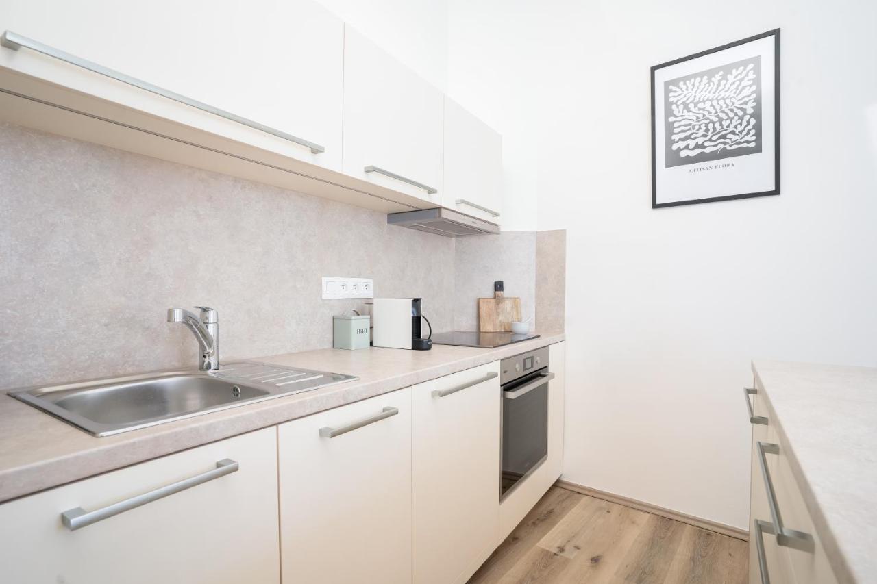 Prague Days - Bright Apartment - Old Town Bagian luar foto