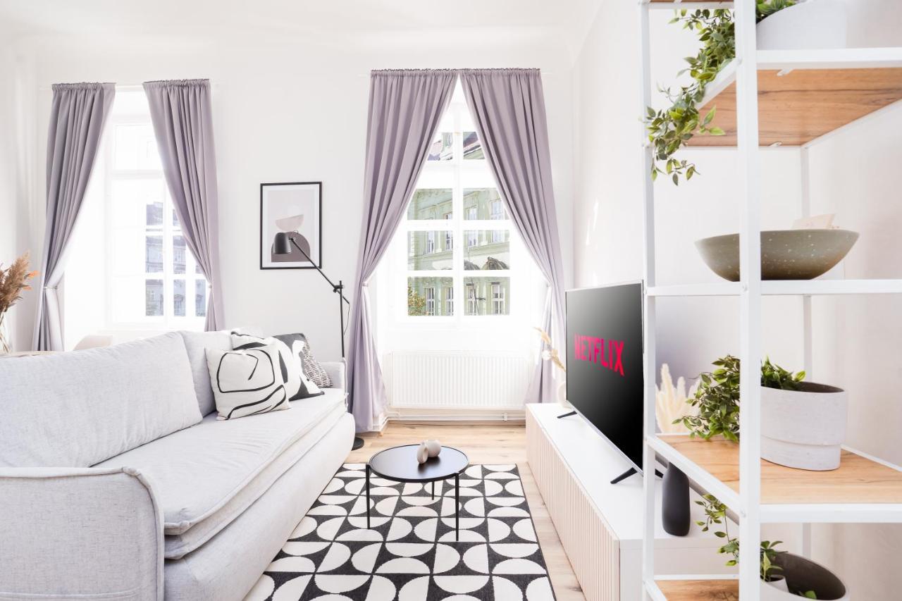 Prague Days - Bright Apartment - Old Town Bagian luar foto